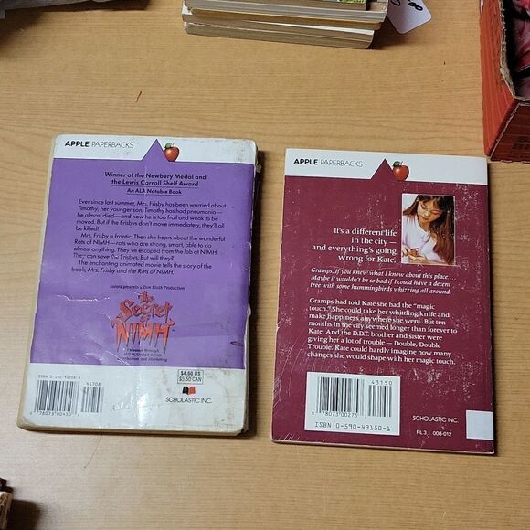 6 scholastic paperback books. - Picture 7 of 8